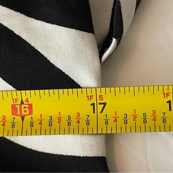 Sandro Black & White Animal Print Belted Short Trench Jacket NWOT Size M - Picture 11 of 12